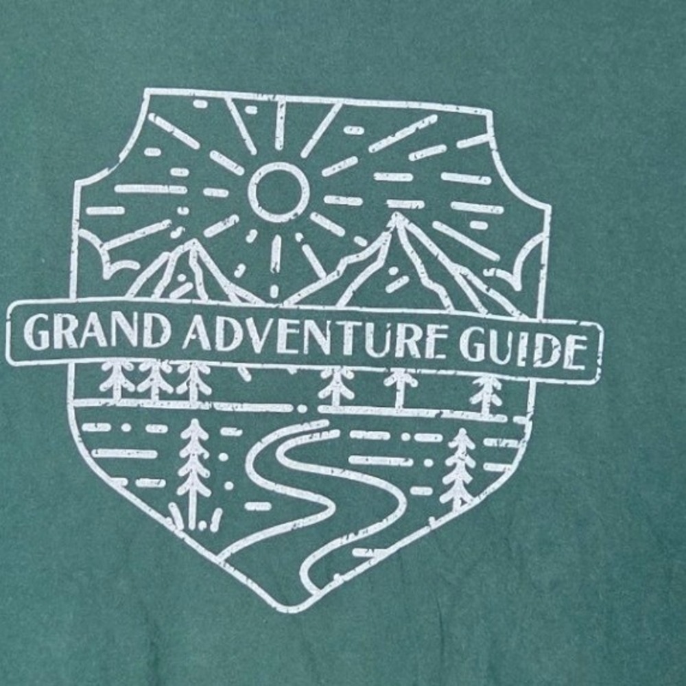 Fruit of the Loom T-Shirt Mens XL Green Grand Adventure Guide Graphic Tee